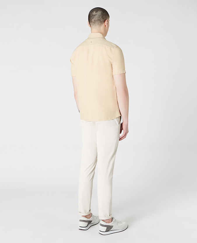 Tapered Fit Linen-Blend Short Sleeve Shirt