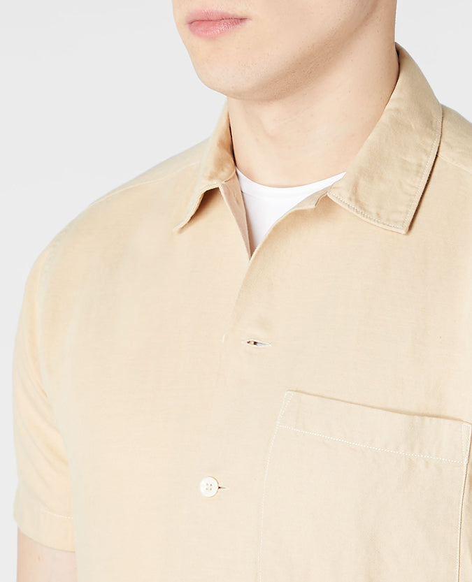 Tapered Fit Linen-Blend Short Sleeve Shirt