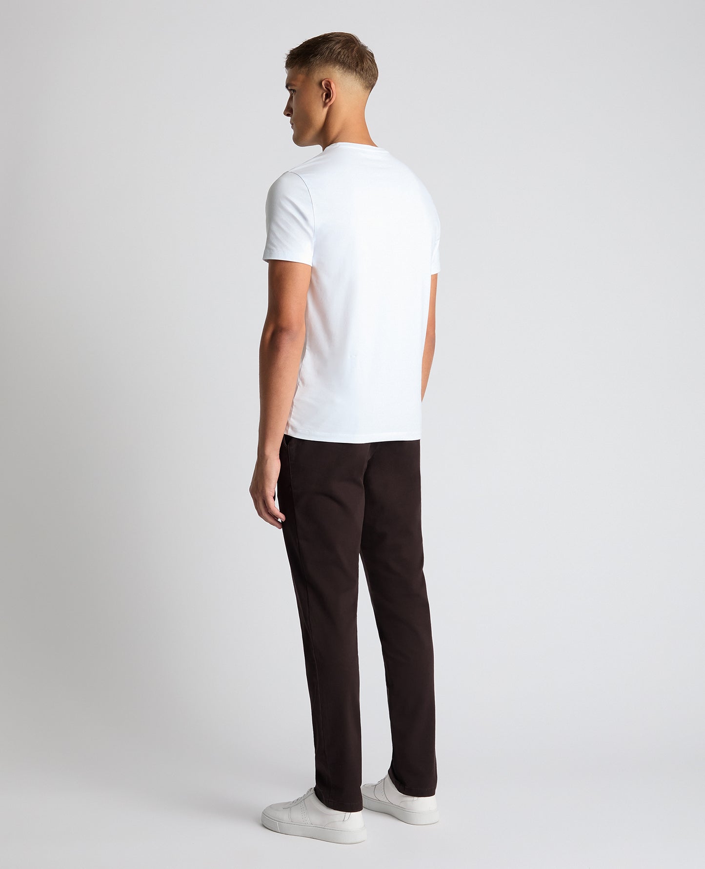 Slim Fit Cotton-Stretch Washed Chino